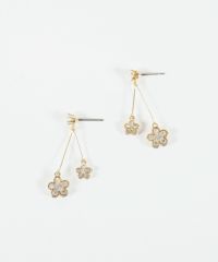 スウェイダブルフラワーチタンポストピアス