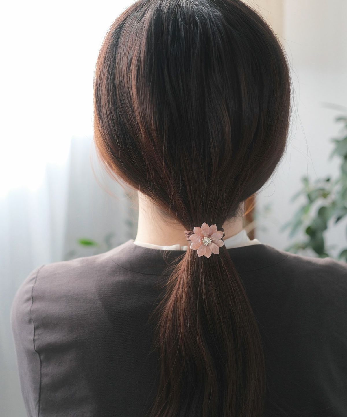 メタルビジューフラワーポニー