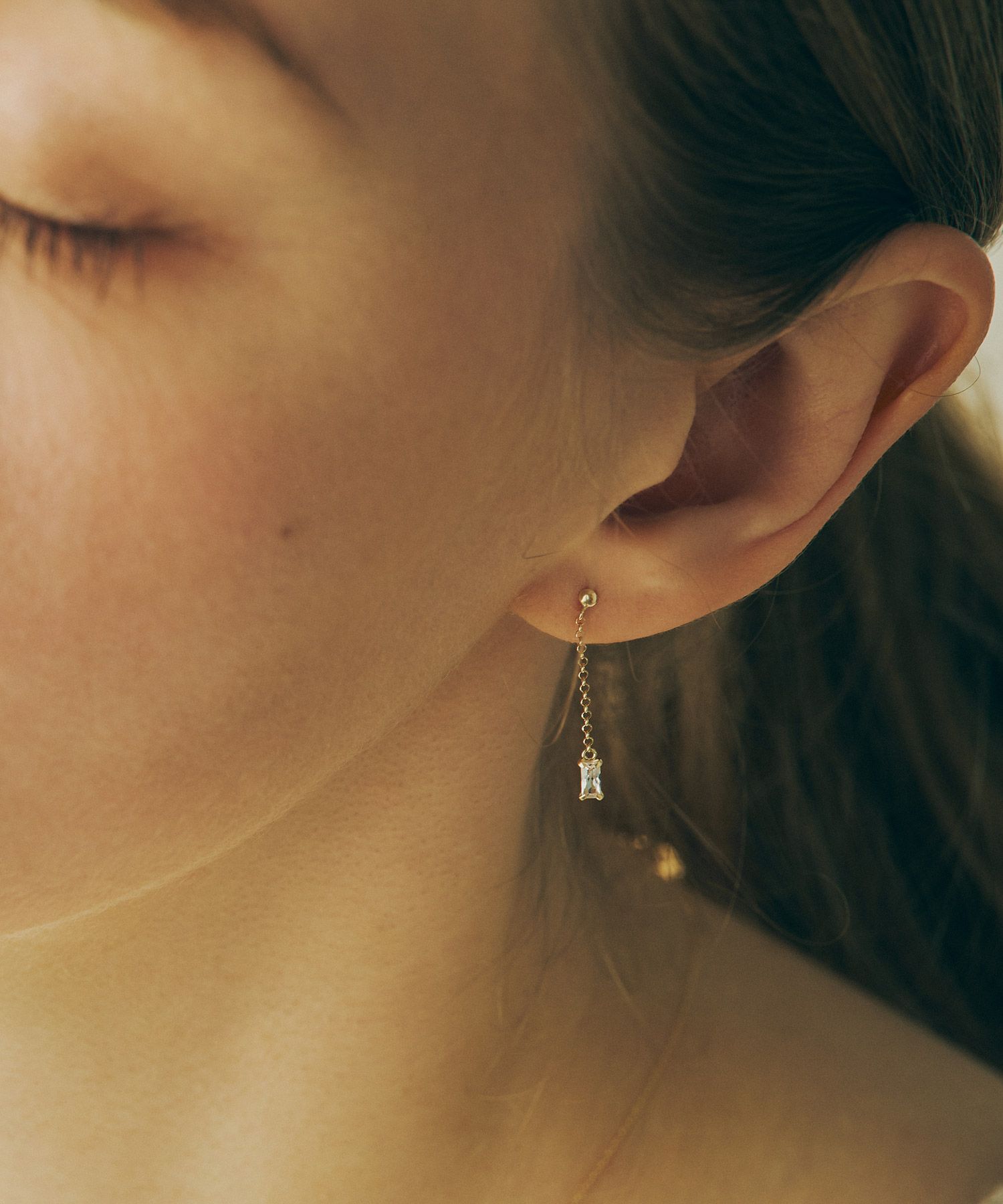 【web限定】[K10]スクエアジルコニアチェーンピアス