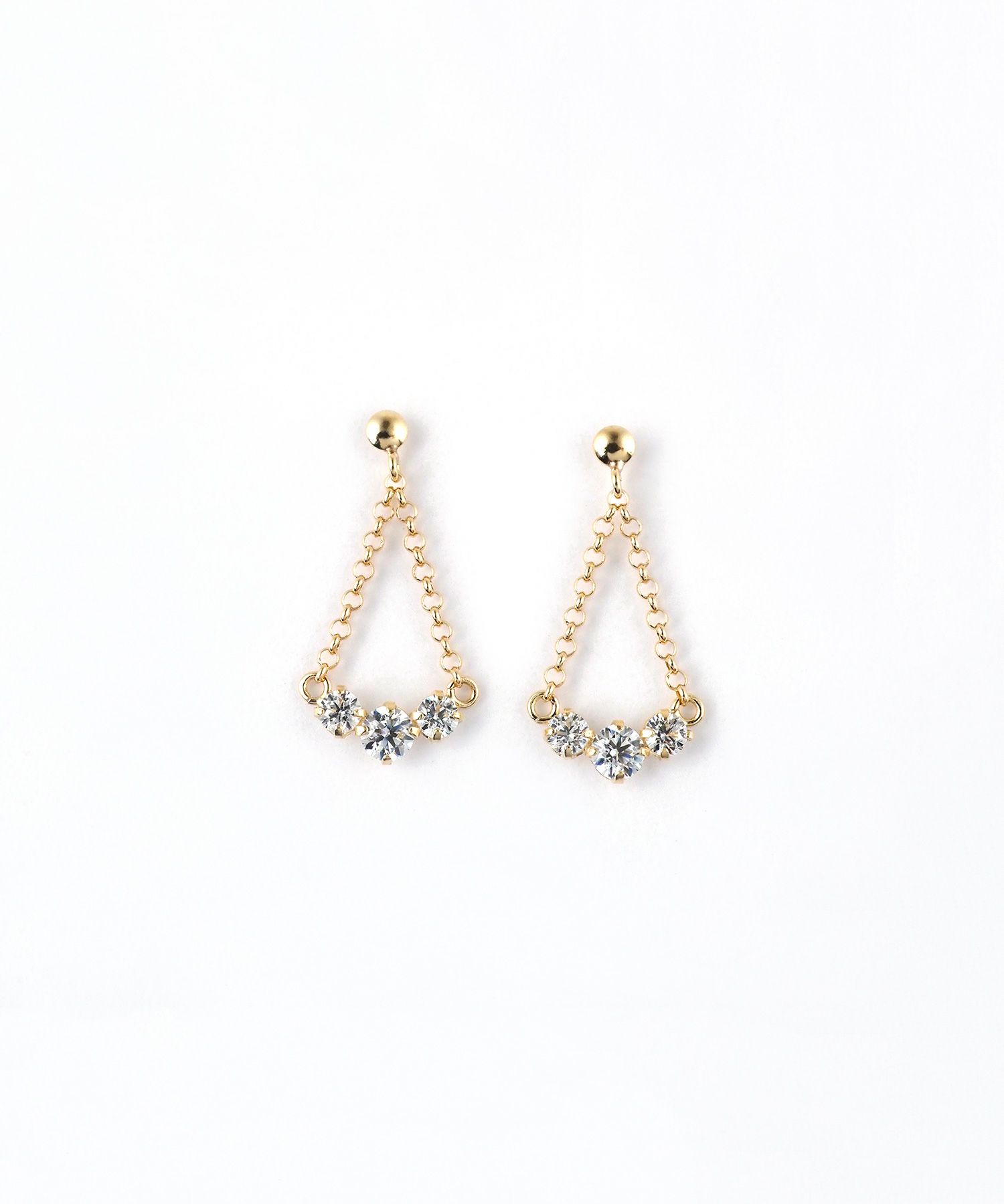 【web限定】[K10]ジルコニアトライアングルチェーンピアス
