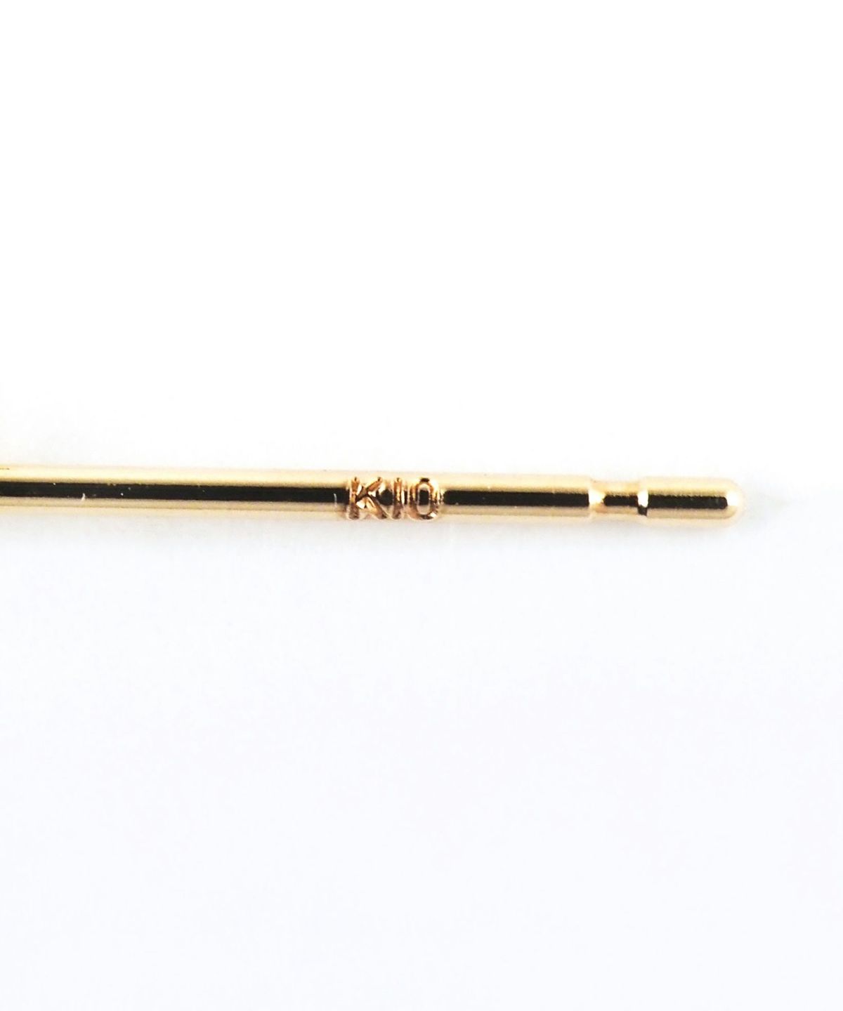 【web限定】[K10]ジルコニアトライアングルチェーンピアス