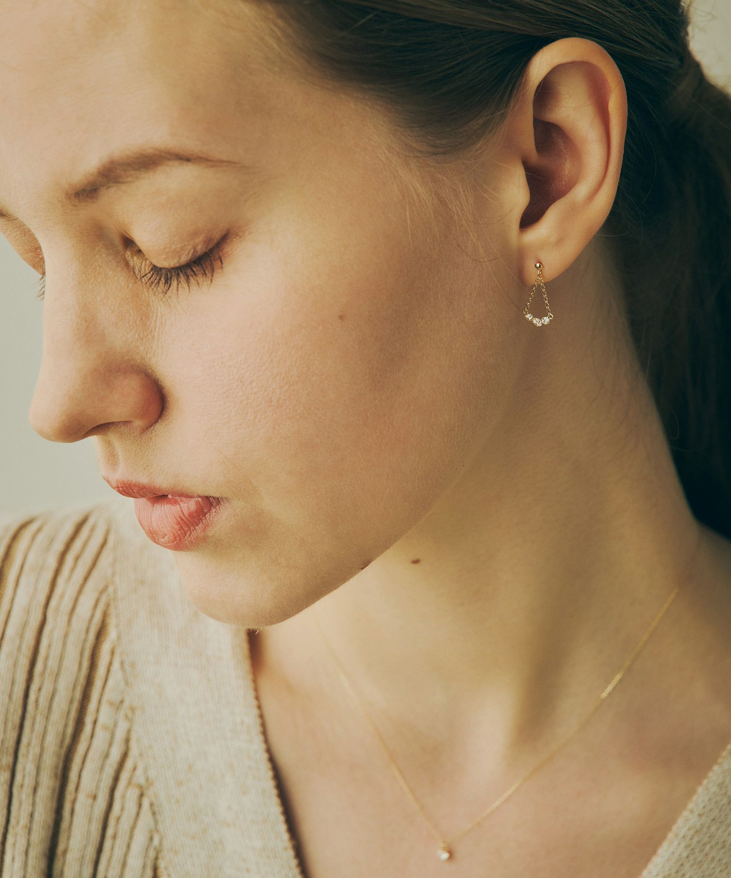 【web限定】[K10]ジルコニアトライアングルチェーンピアス