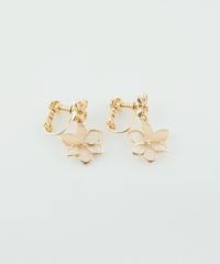 ダブルフラワーシェルIMFスプリングイヤリング