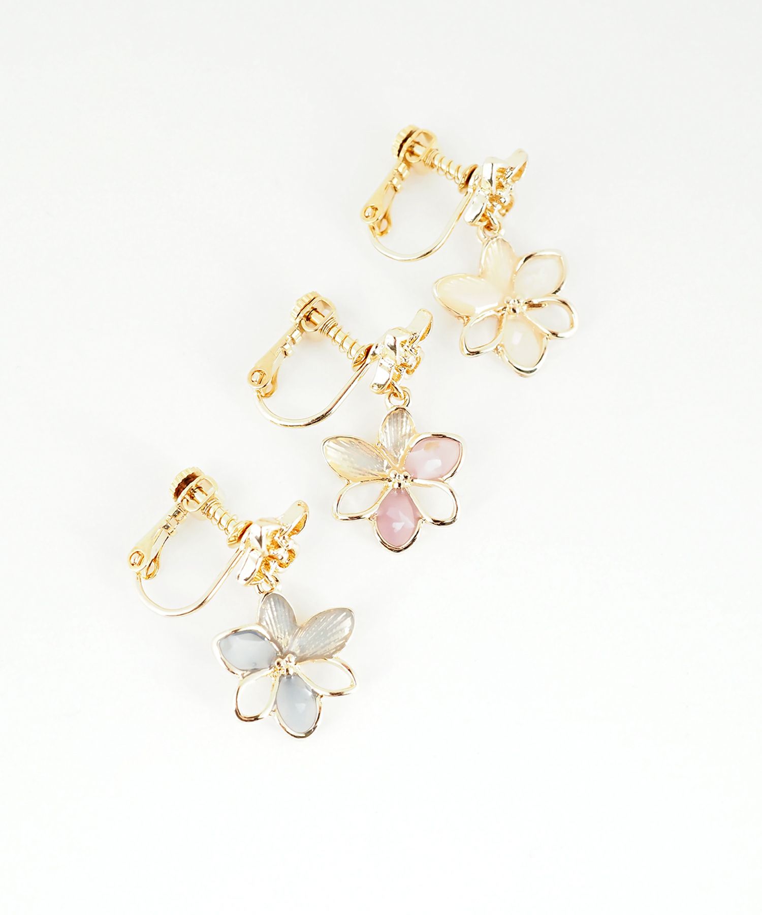 ダブルフラワーシェルIMFスプリングイヤリング | 【公式】MUK ONLINE