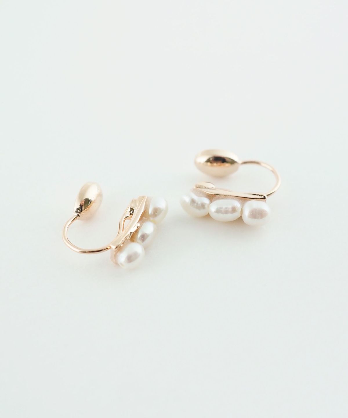 トリプル淡水パールノンホールイヤリング