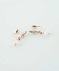 ラインストーン淡水パールノンホールイヤリング