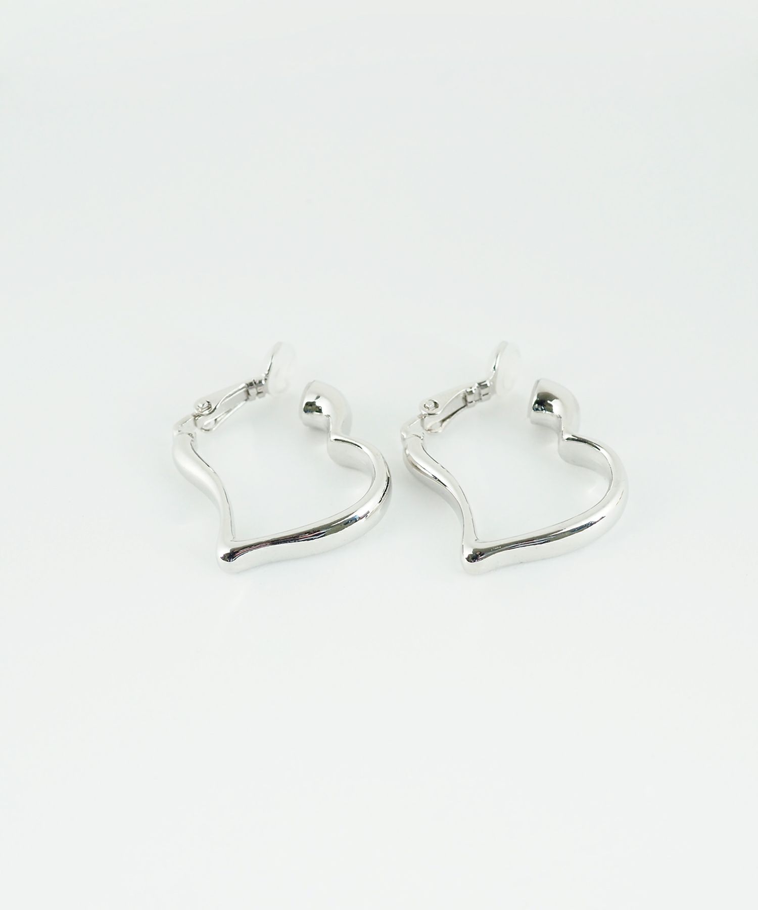 ハートフープIMUFURETイヤリング