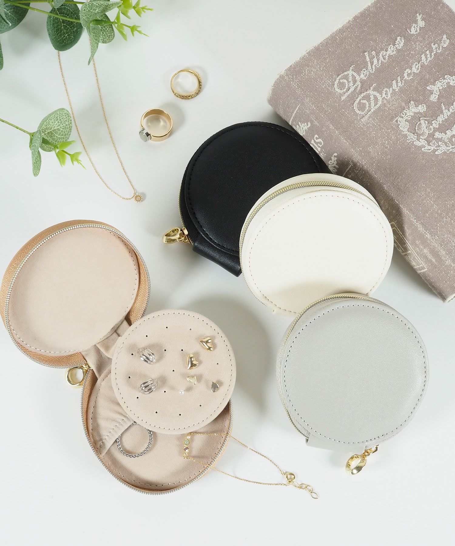 ラウンドファスナーアクセサリーポーチ