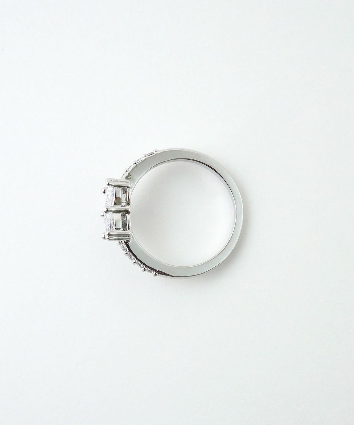 キュービックハートシャイニーリング【Dahlia】