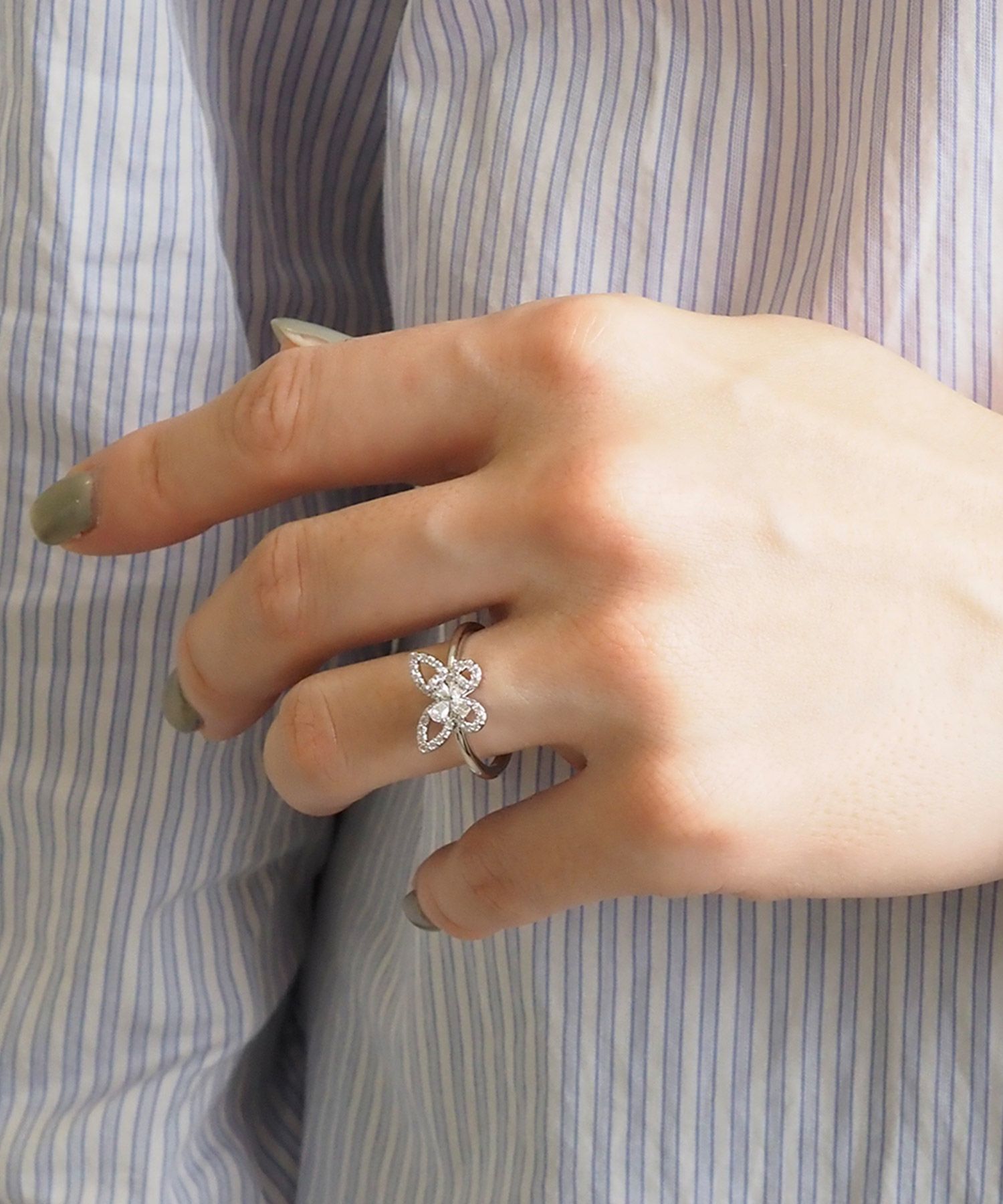 バタフライシルエットリング【Dahlia】