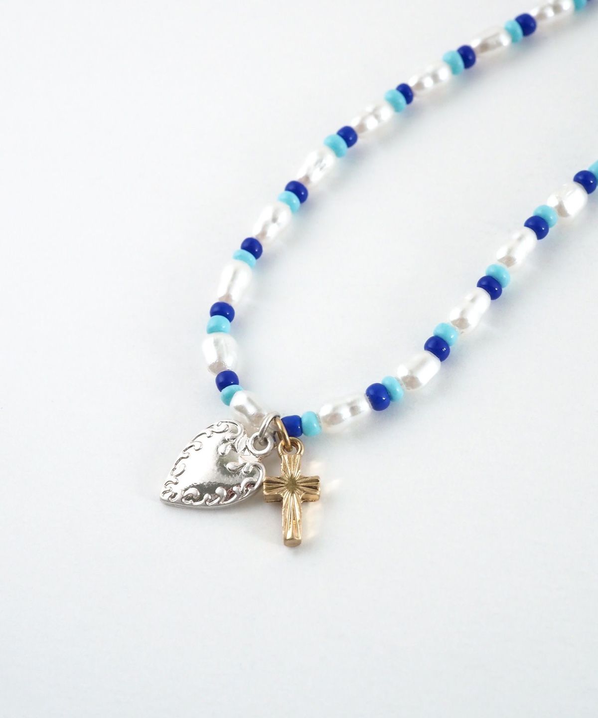 淡水パールクロスハートビーズネックレス