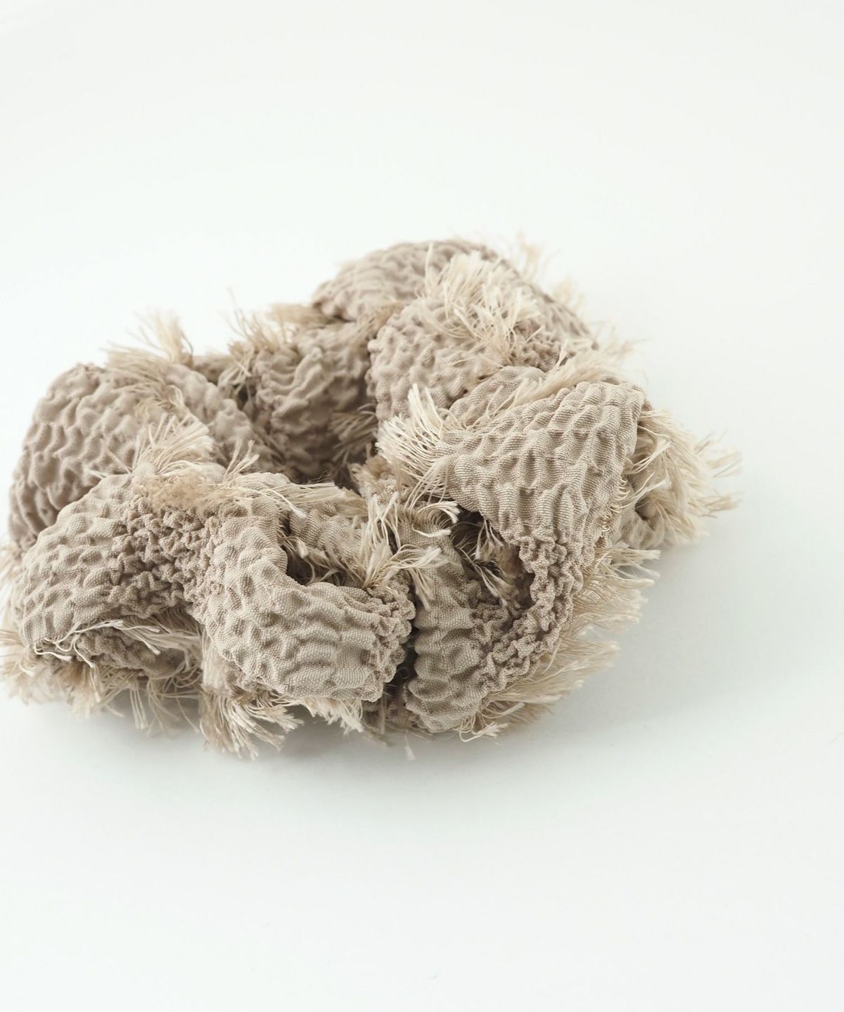 エンボスフリンジシュシュ