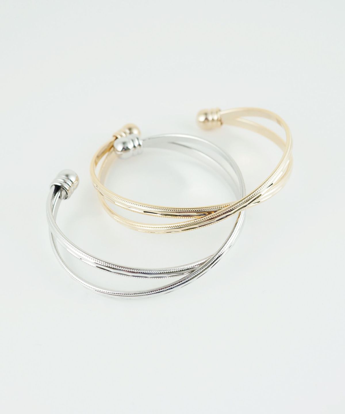 クロスラインメタルバングル