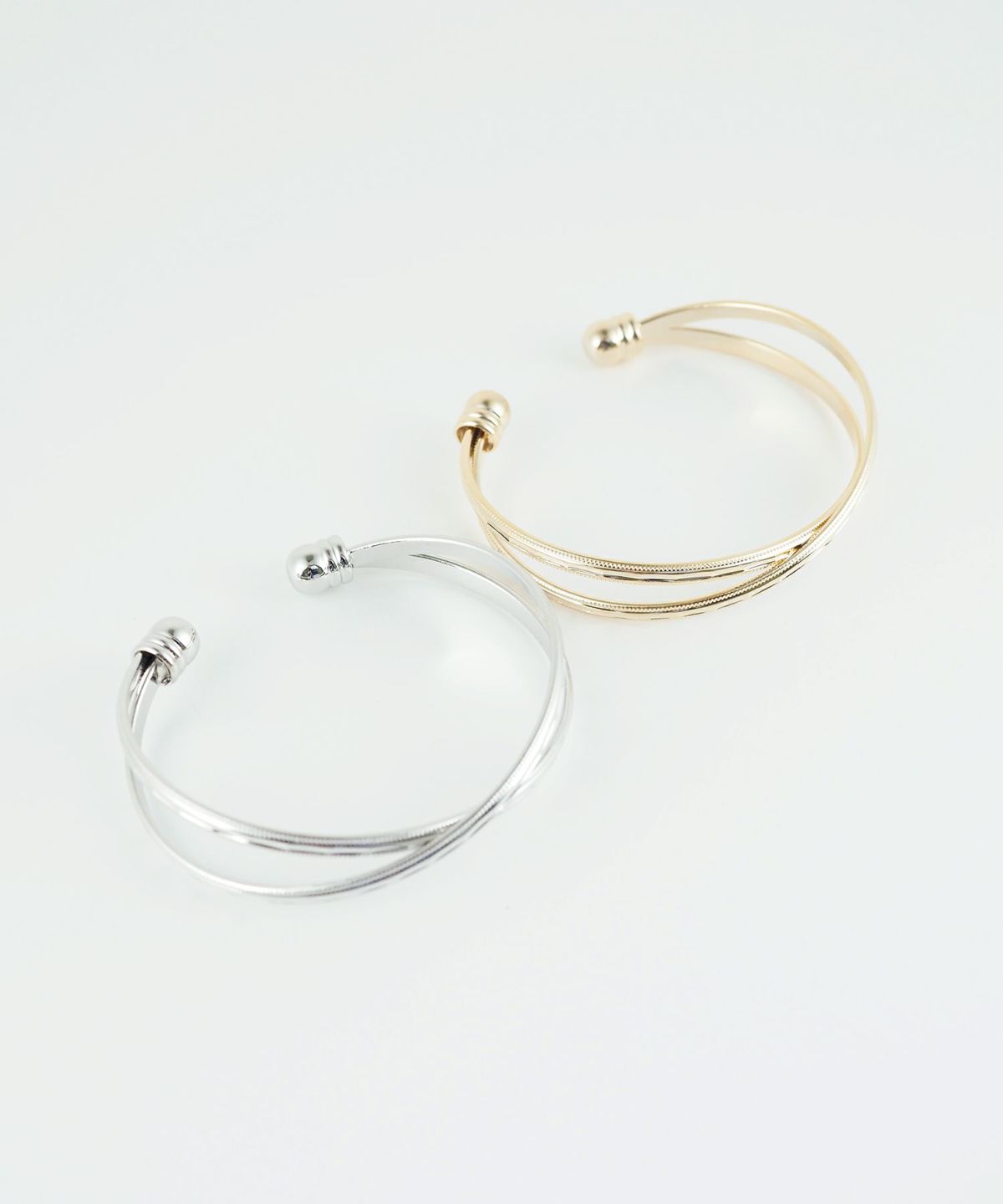 クロスラインメタルバングル