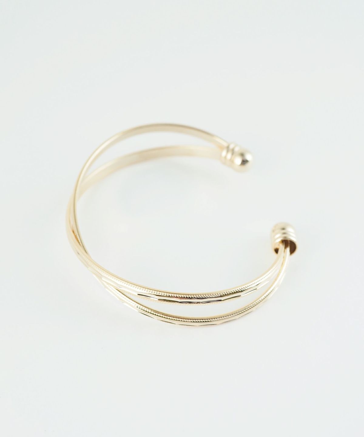 クロスラインメタルバングル