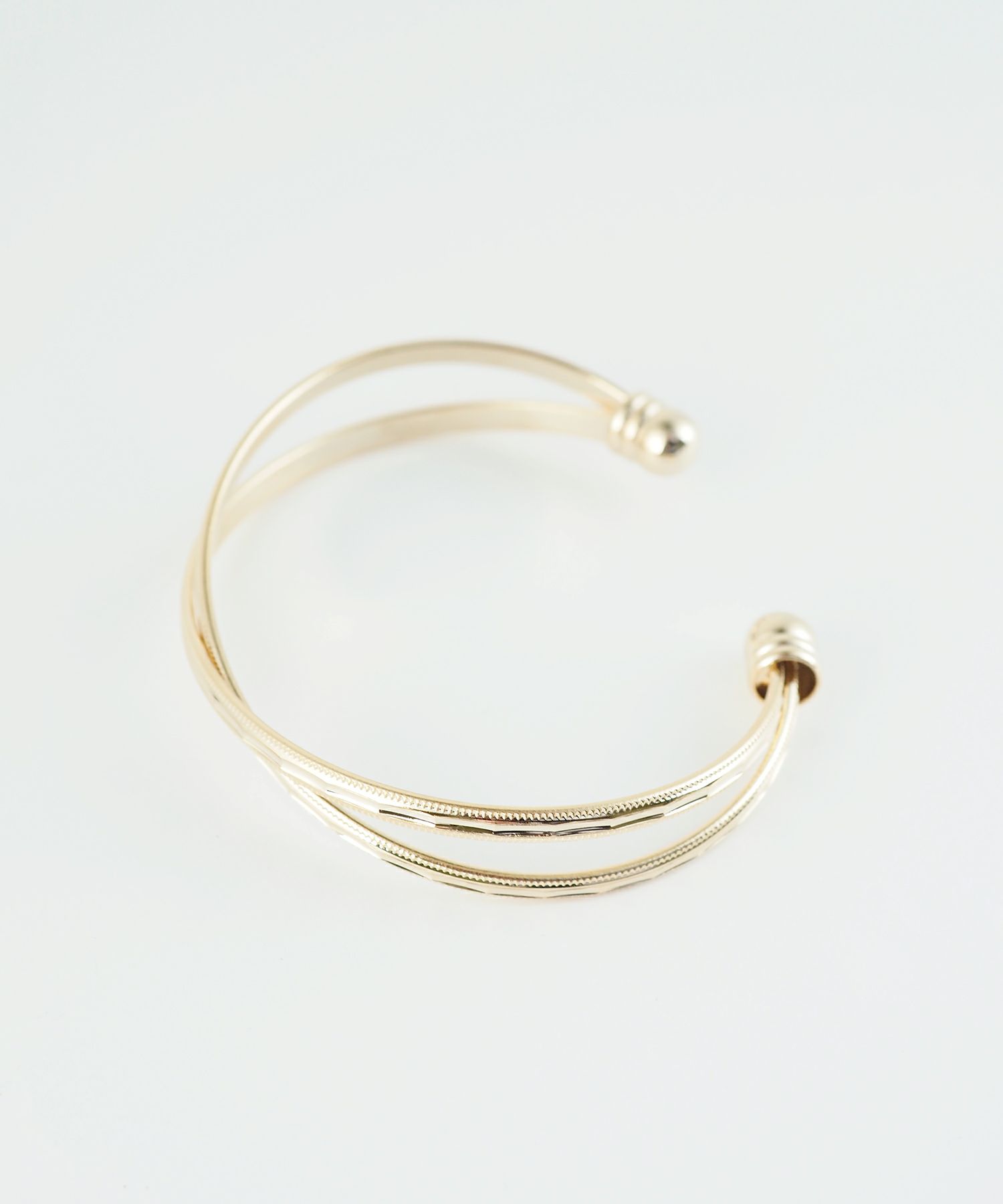 クロスラインメタルバングル