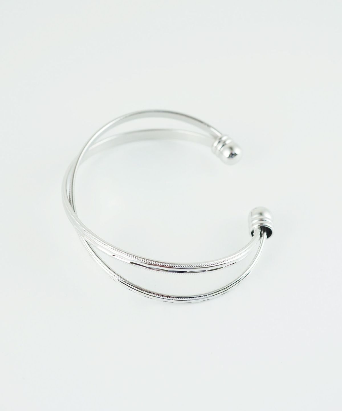 クロスラインメタルバングル