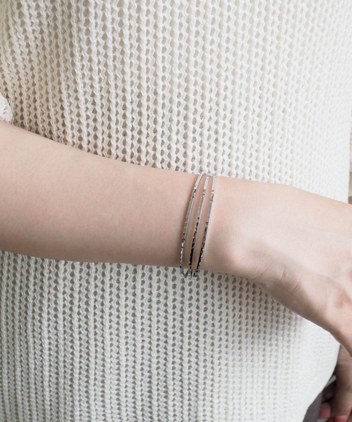 スリムライン3連メタルバングル