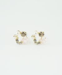サークルフラワーチタンポストピアス