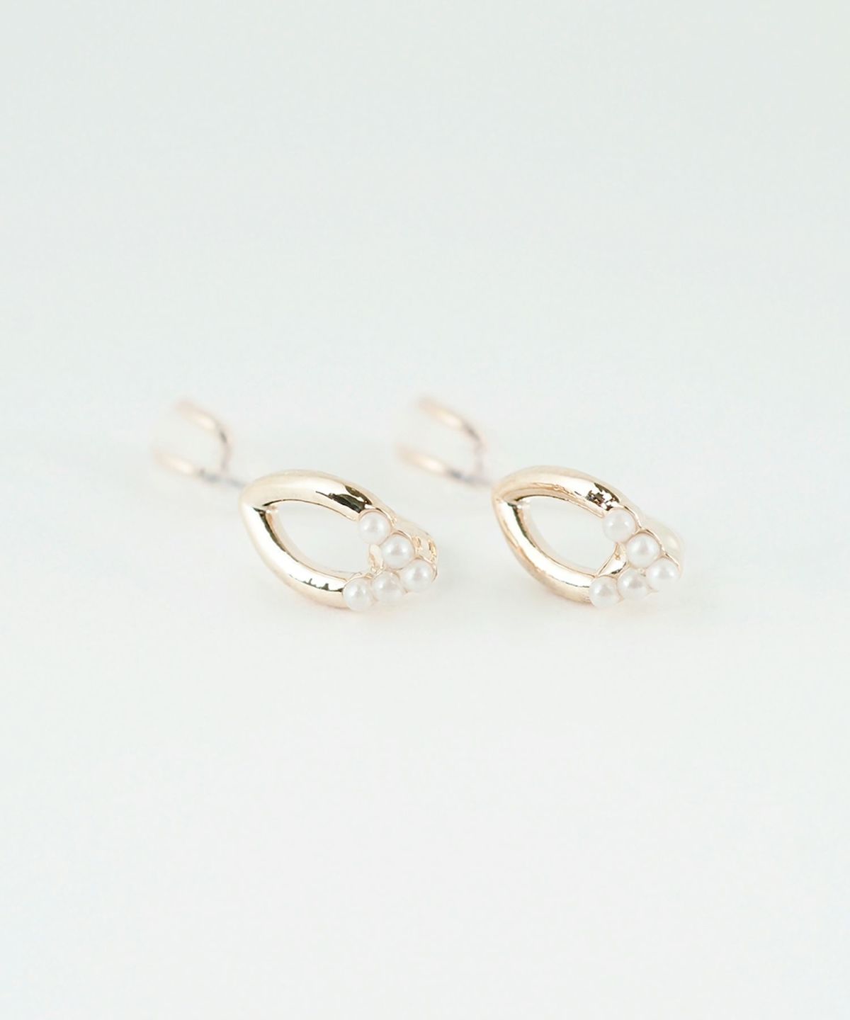 【web限定】フイユフレームノンホールイヤリング