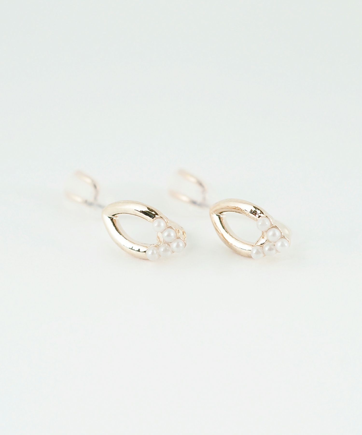 【web限定】ルミフイユフレームノンホールイヤリング【Lumirise】