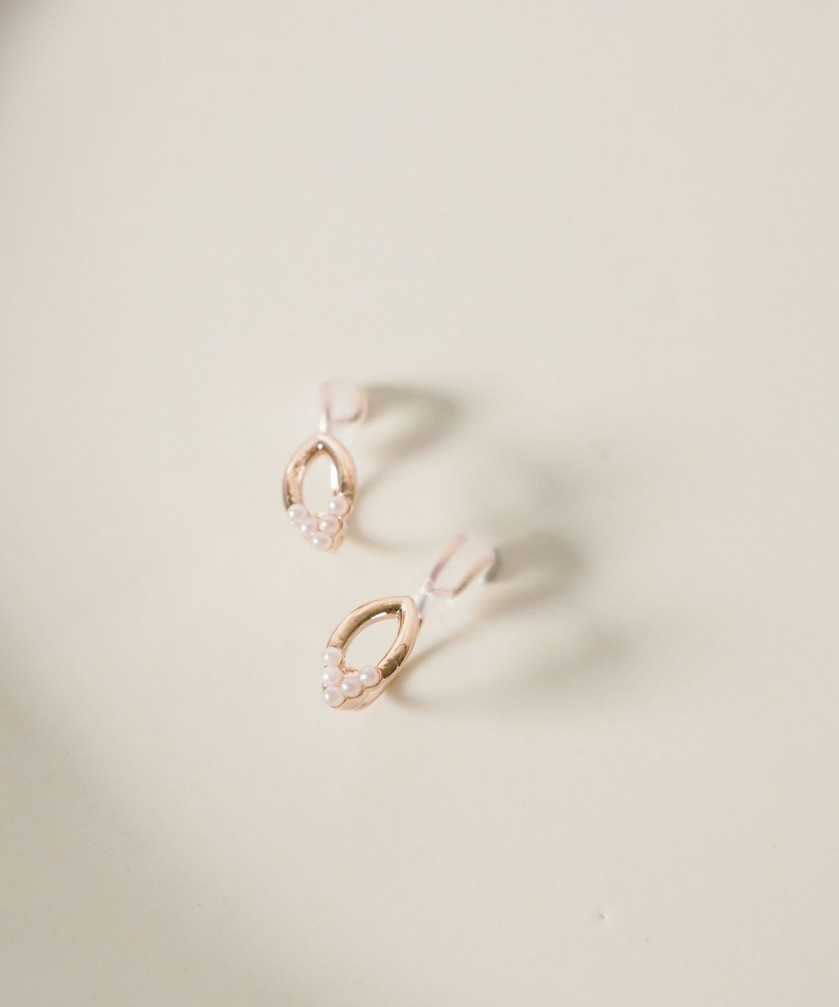 【web限定】ルミフイユフレームノンホールイヤリング【Lumirise】