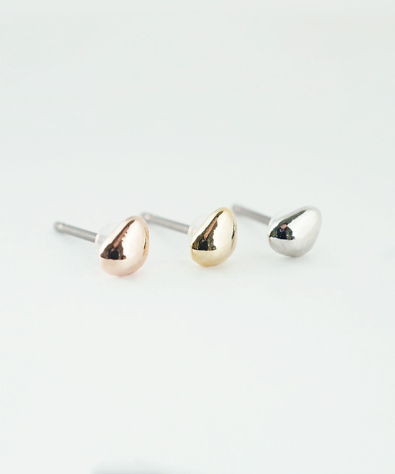 【web限定】ストーンフォルムピュアチタンポストピアス