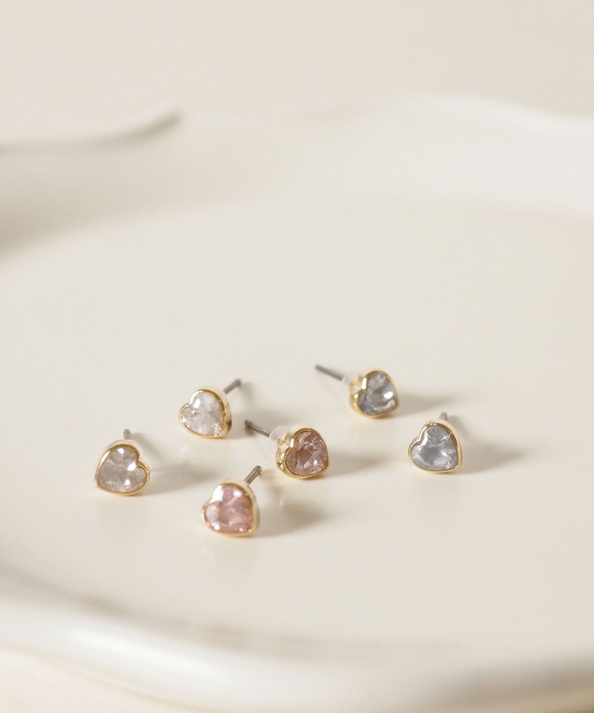 【web限定】ハートキュービックピュアチタンポストピアス