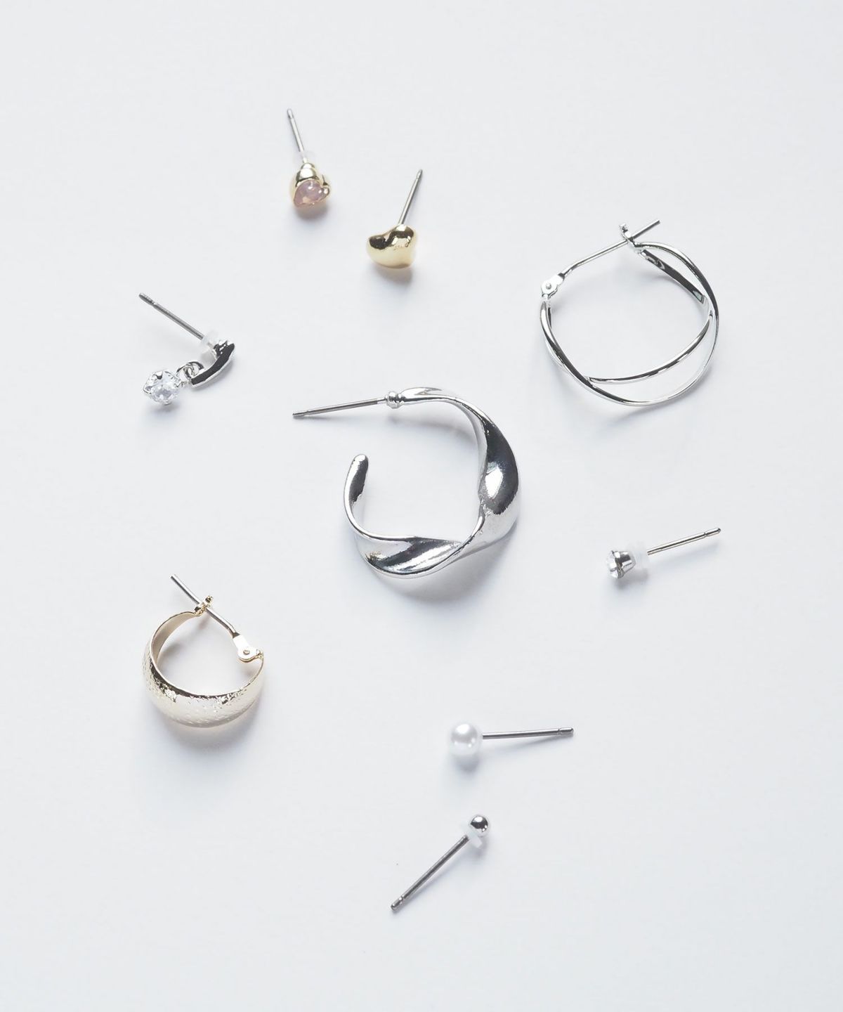 【web限定】ハートキュービックピュアチタンポストピアス