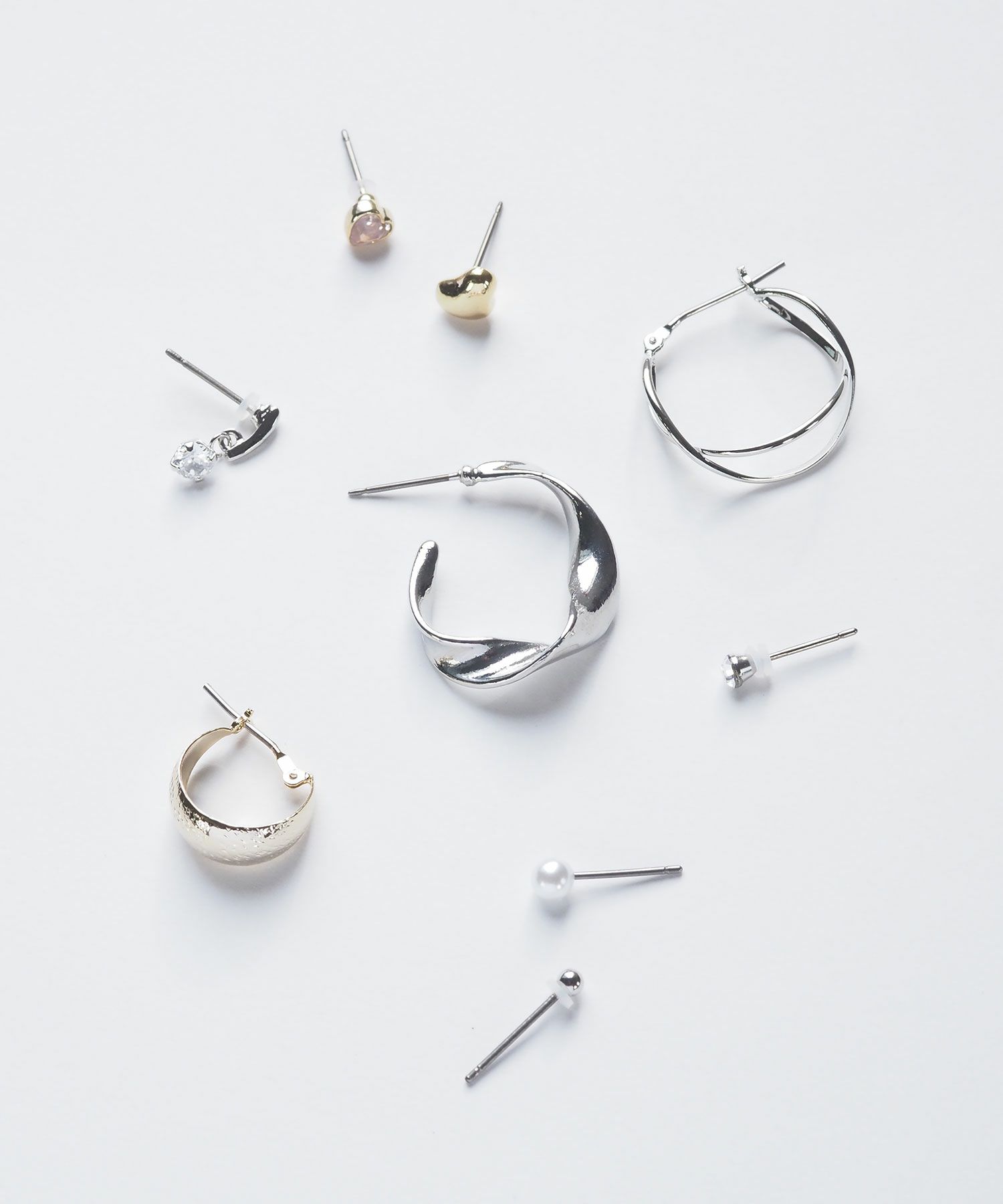 【web限定】ハートキュービックピュアチタンポストピアス