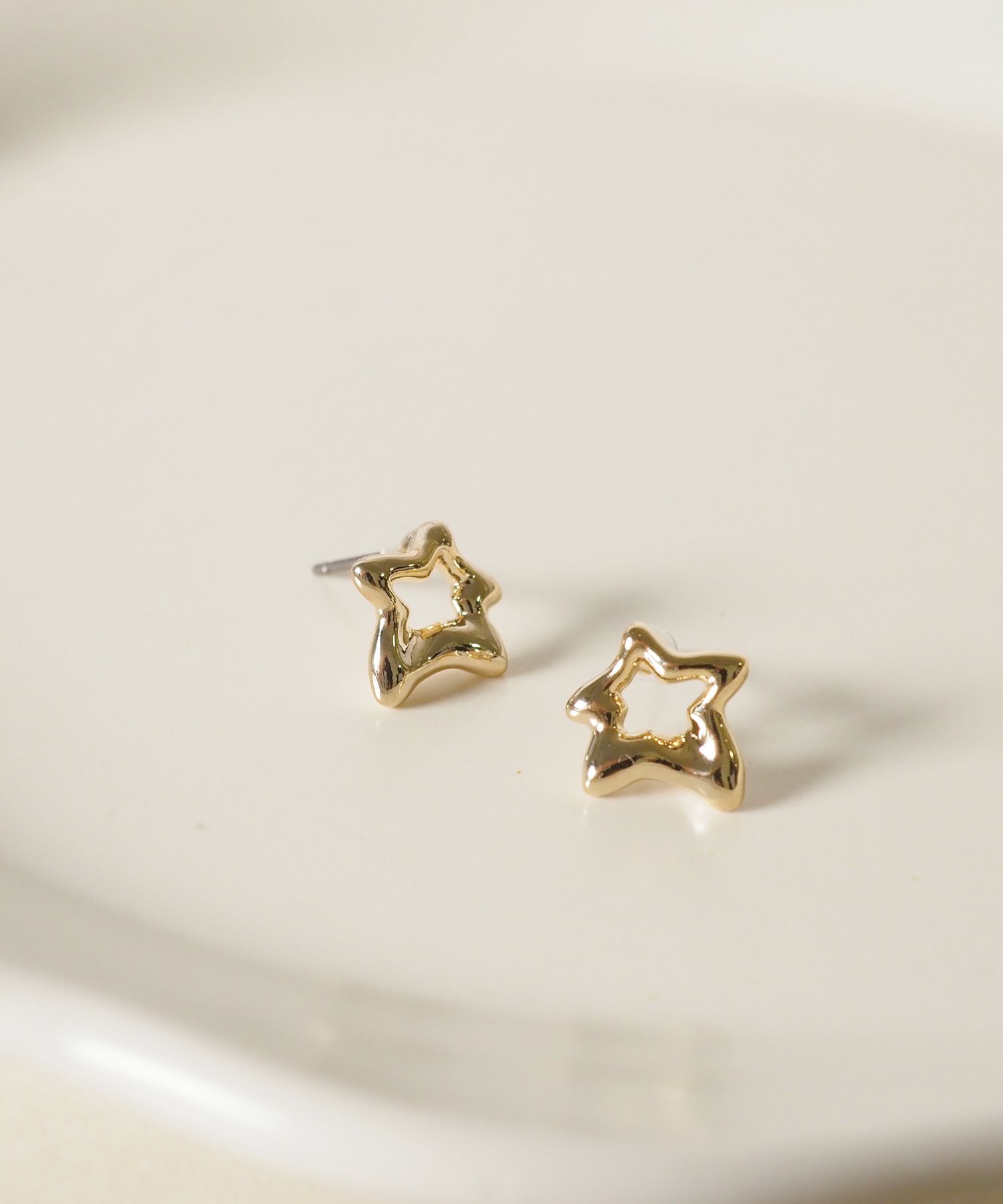 【web限定】オープンスターピュアチタンポストピアス