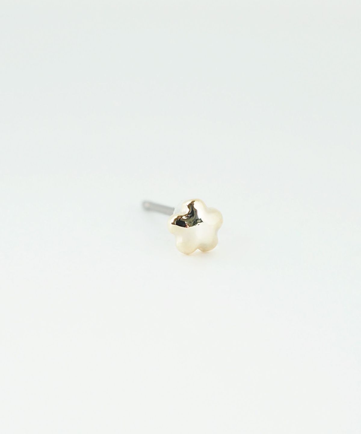 【web限定】ミニスターピュアチタンポストピアス