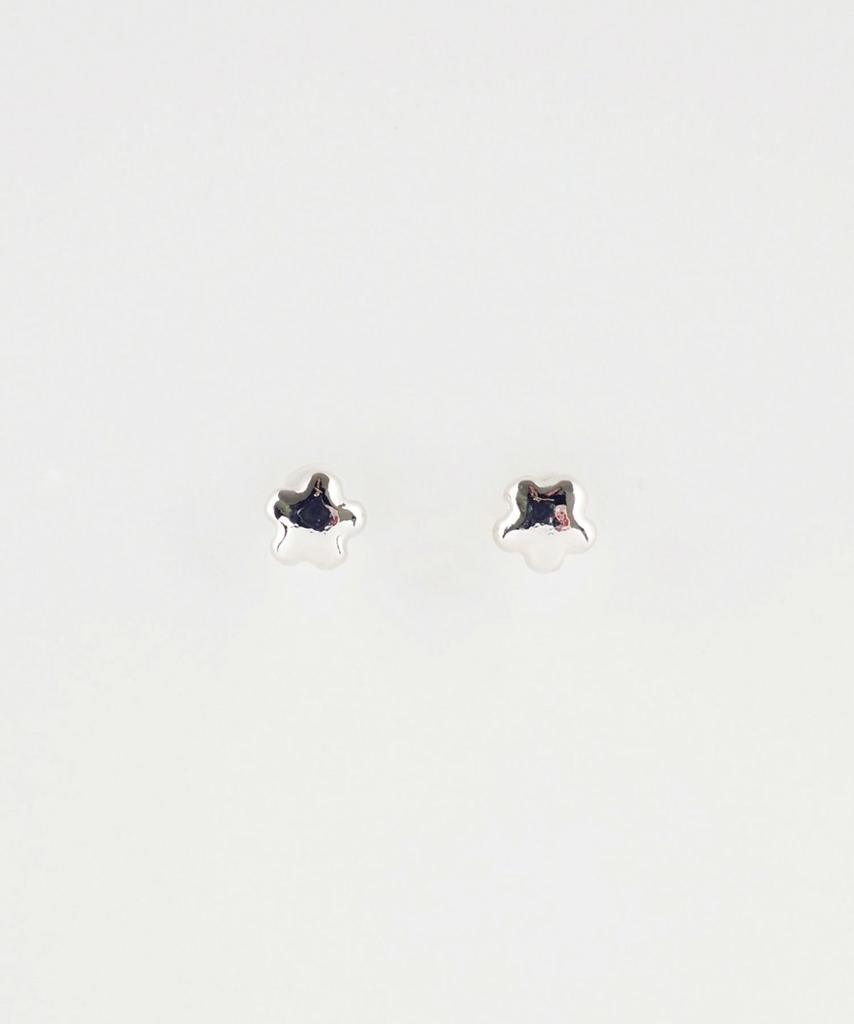 【web限定】ルミタイニースターピュアチタンポストピアス【Lumirise】