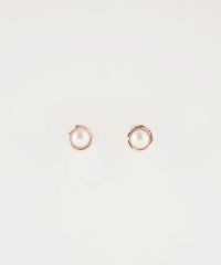 【web限定】ワンポイントパールピュアチタンポストピアス