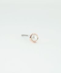 【web限定】ワンポイントパールピュアチタンポストピアス