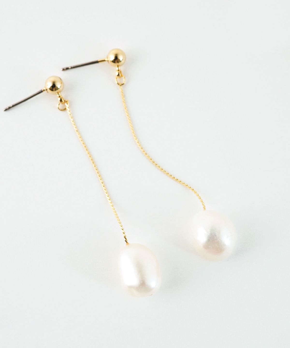 ツートンパールピュアチタンポストピアス【ISS】