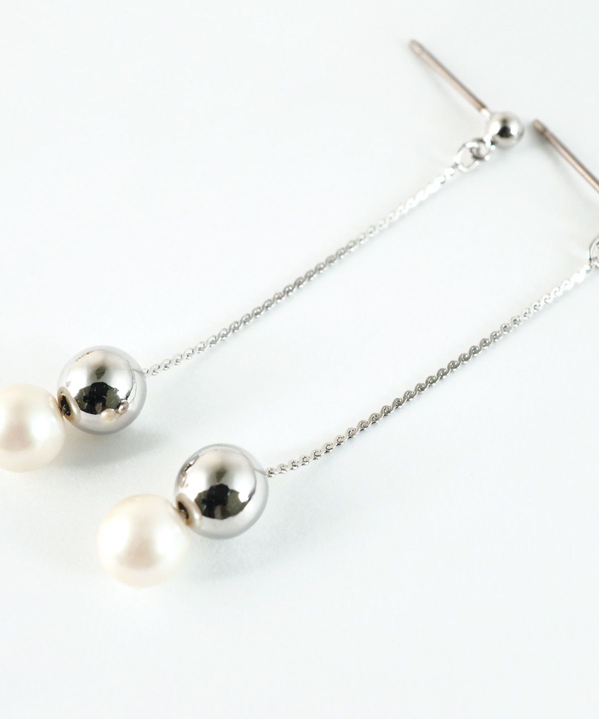 ロングダルマパールピュアチタンポストピアス 【ISS】