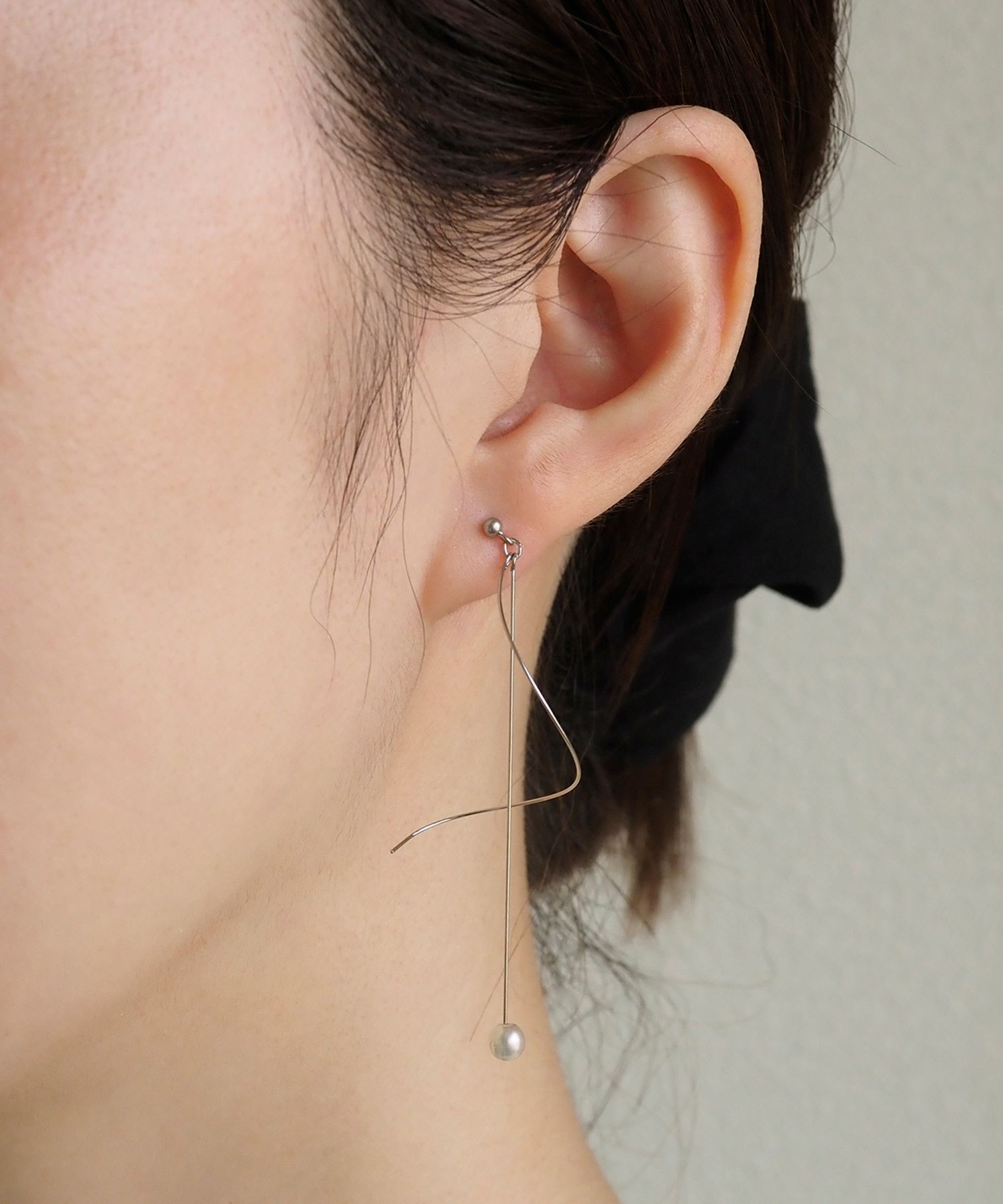 スパイラルパールピュアチタンポストピアス【ISS】