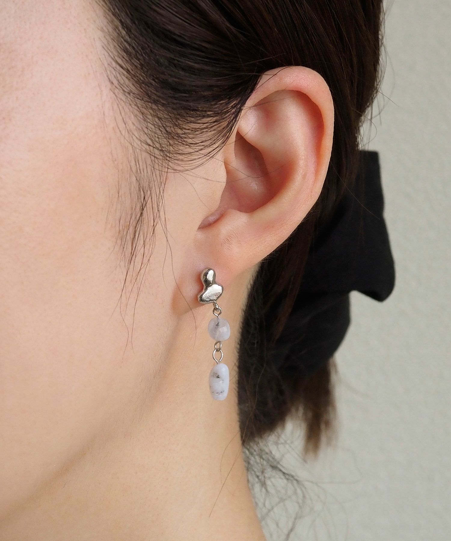 バロックストーンピュアチタンポストピアス 【ISS】