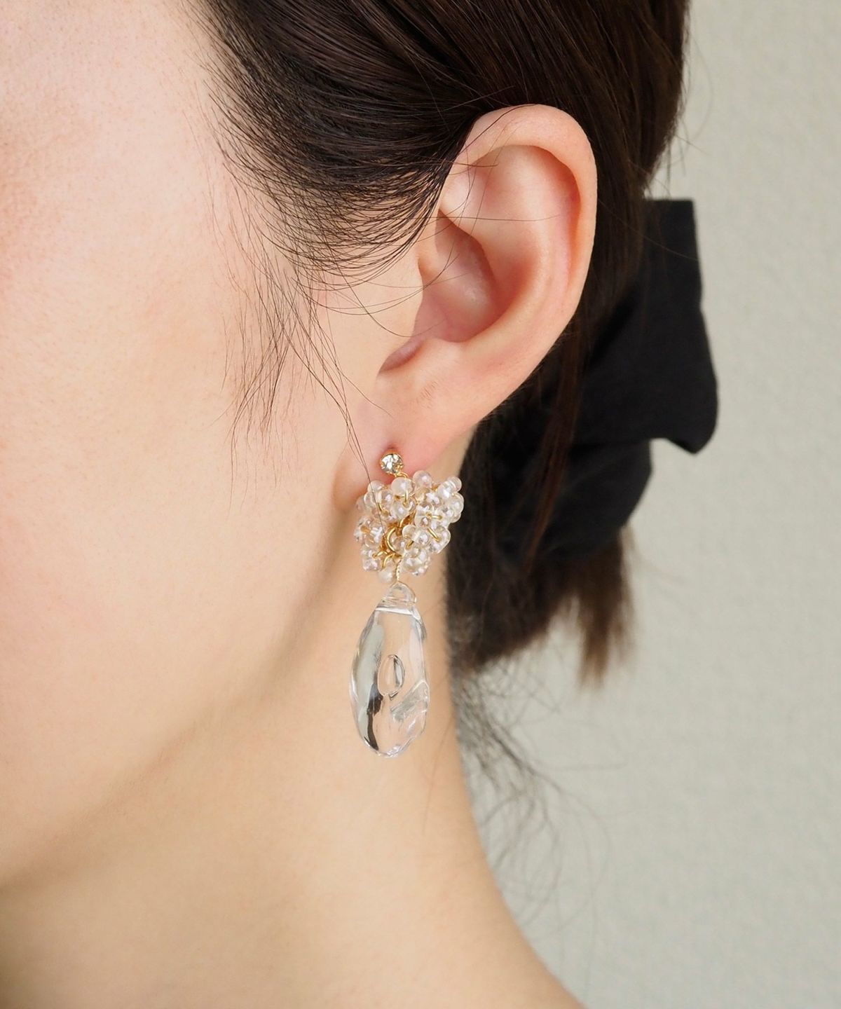 クリアドロップピュアチタンポストピアス 【ISS】