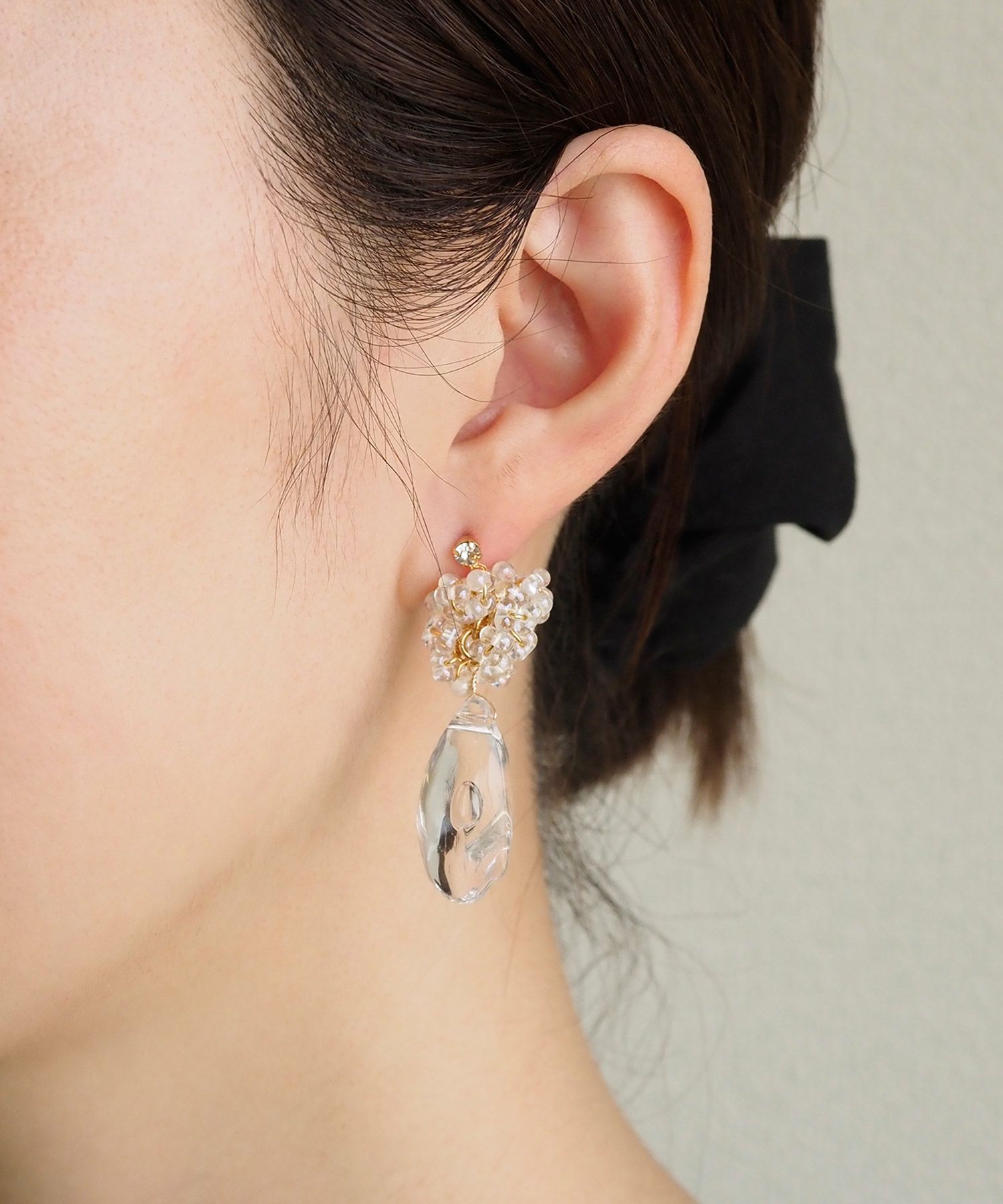 クリアドロップピュアチタンポストピアス 【ISS】