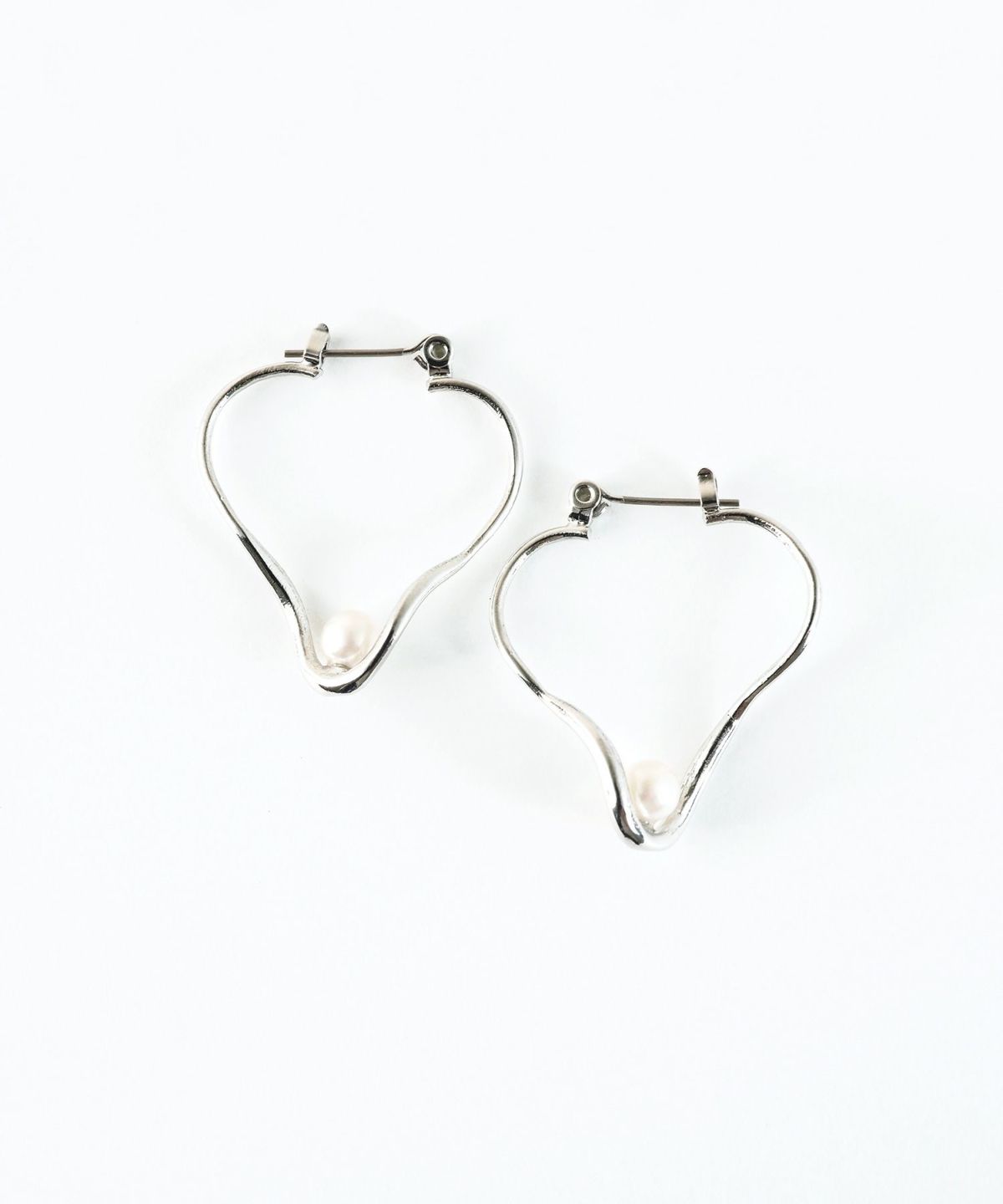 ハートパールピュアチタンポストピアス 【ISS】