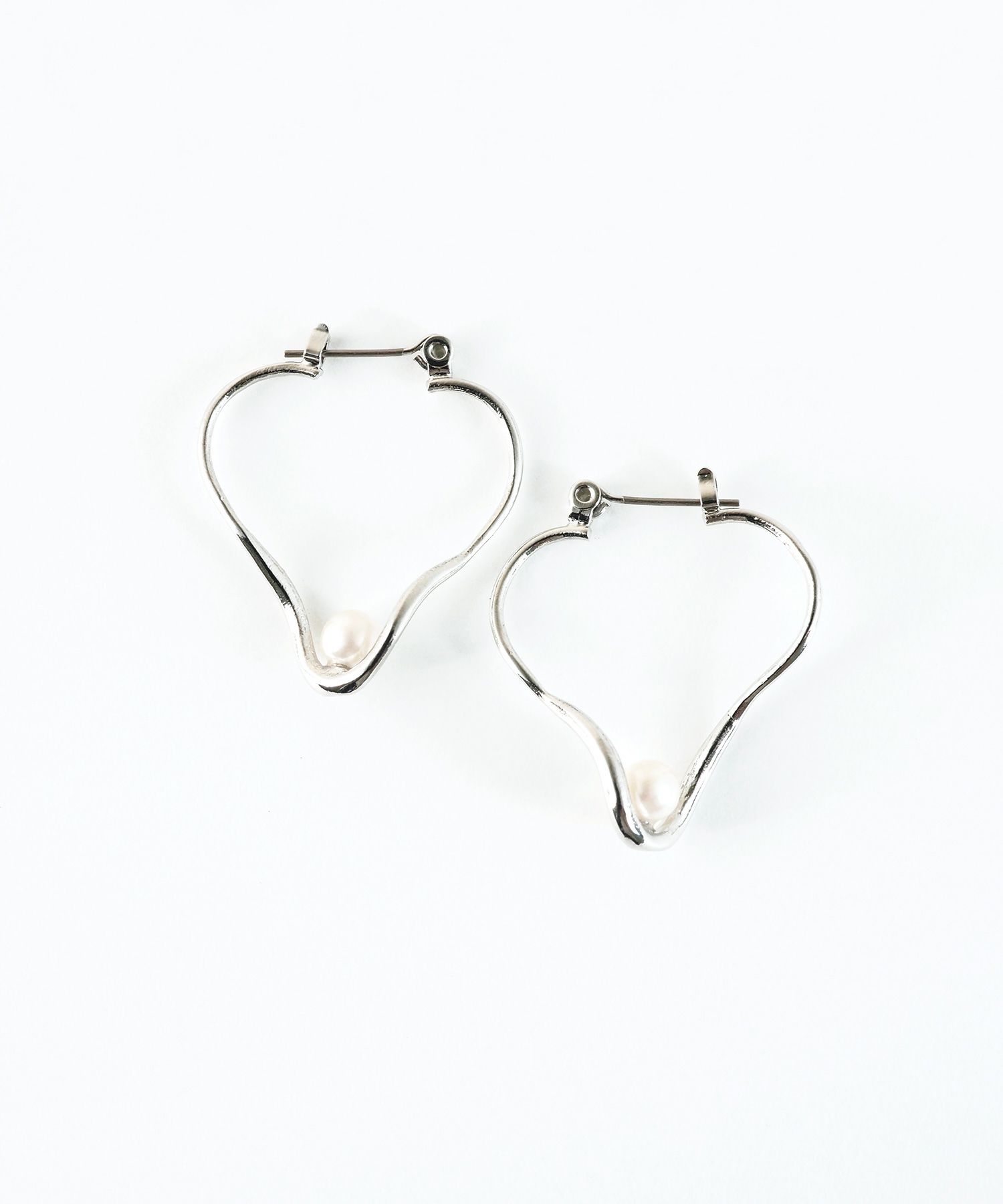 ハートパールピュアチタンポストピアス 【ISS】