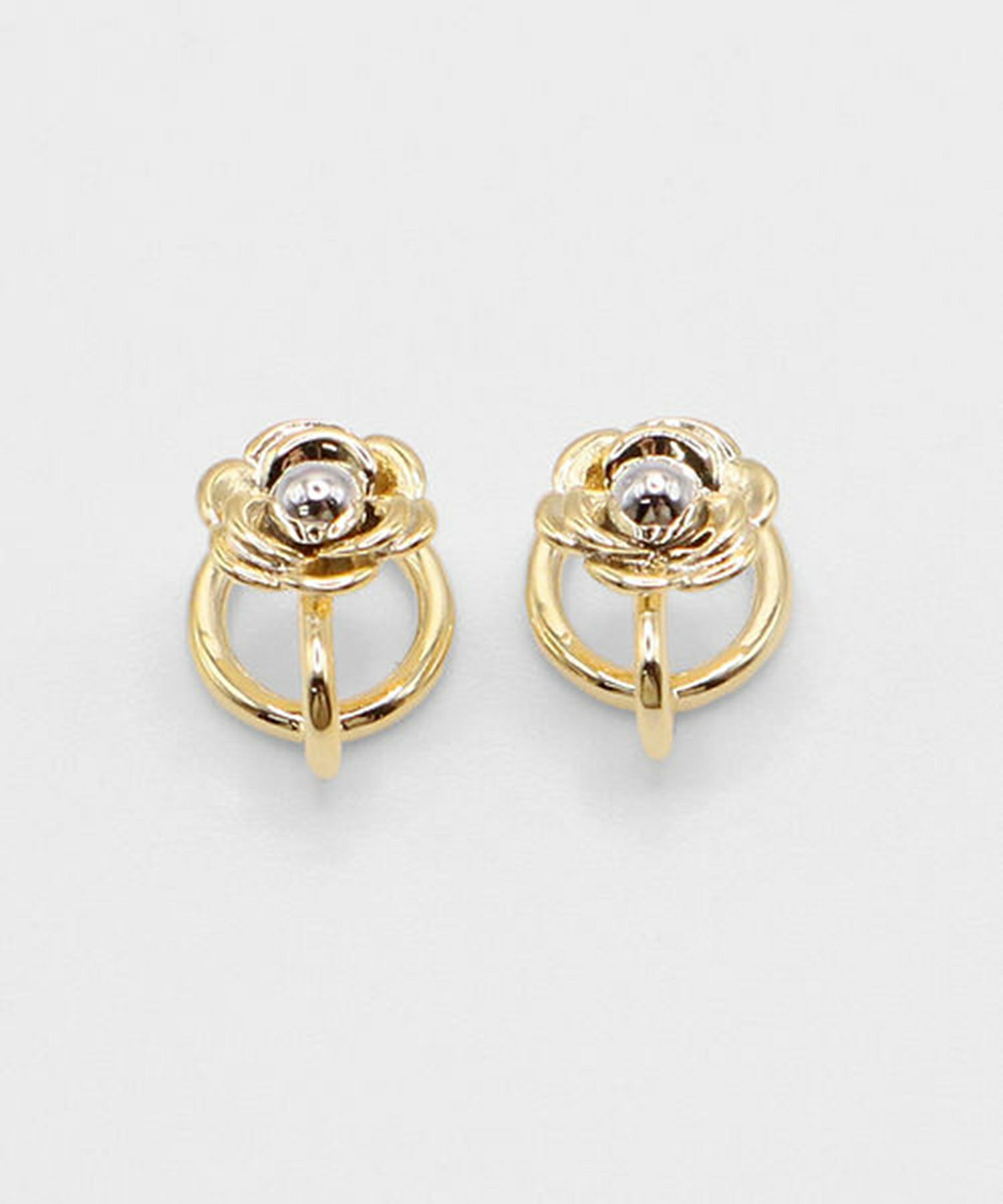 バイカラーフラワーラウンドメタルイヤリング2