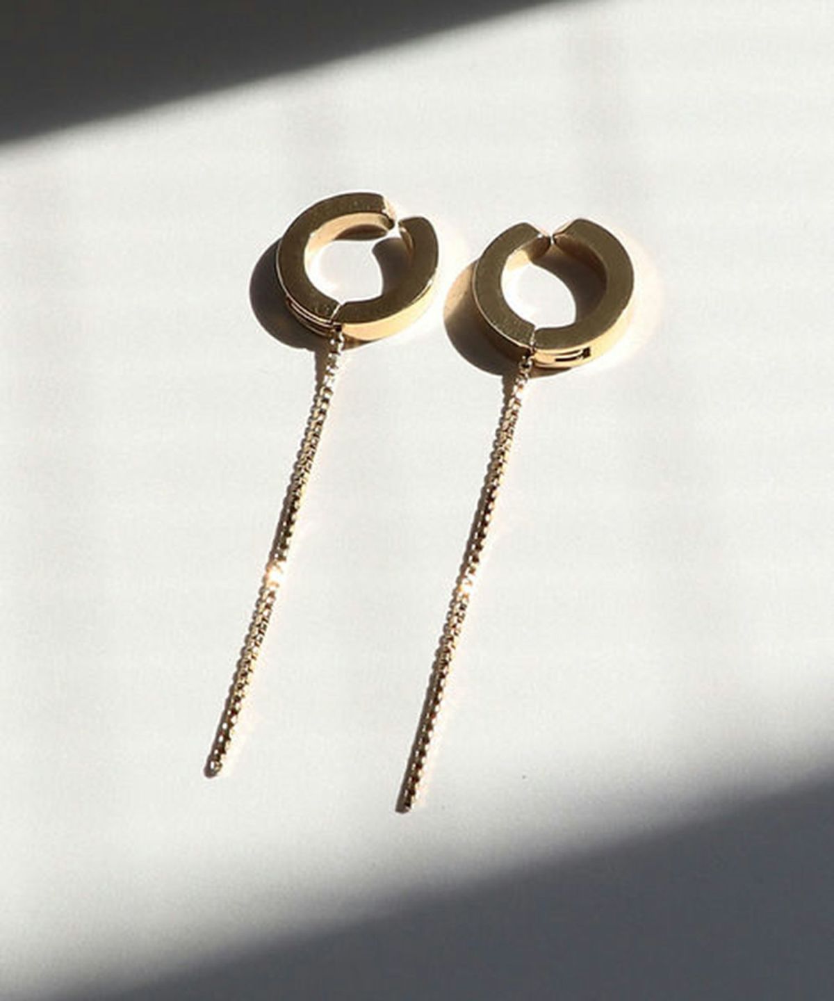 ナローチェーンワンタッチサージカルステンレスイヤリング