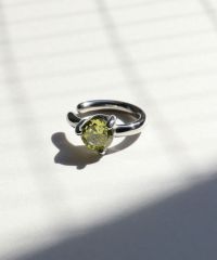 ラウンドキュービックサージカルステンレスイヤーカフ