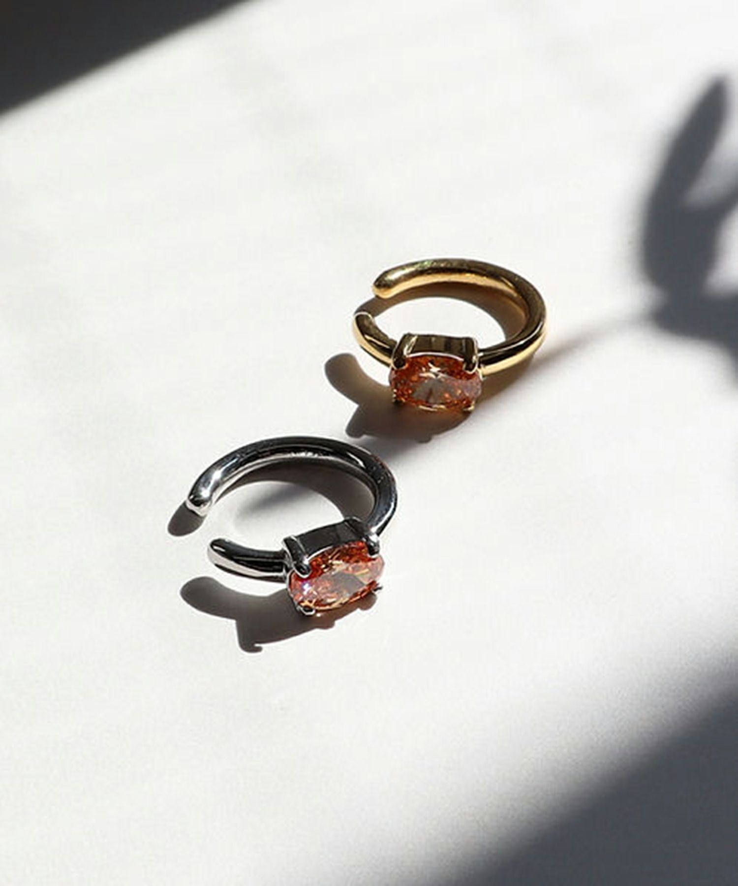 オーバルキュービックサージカルステンレスイヤーカフ