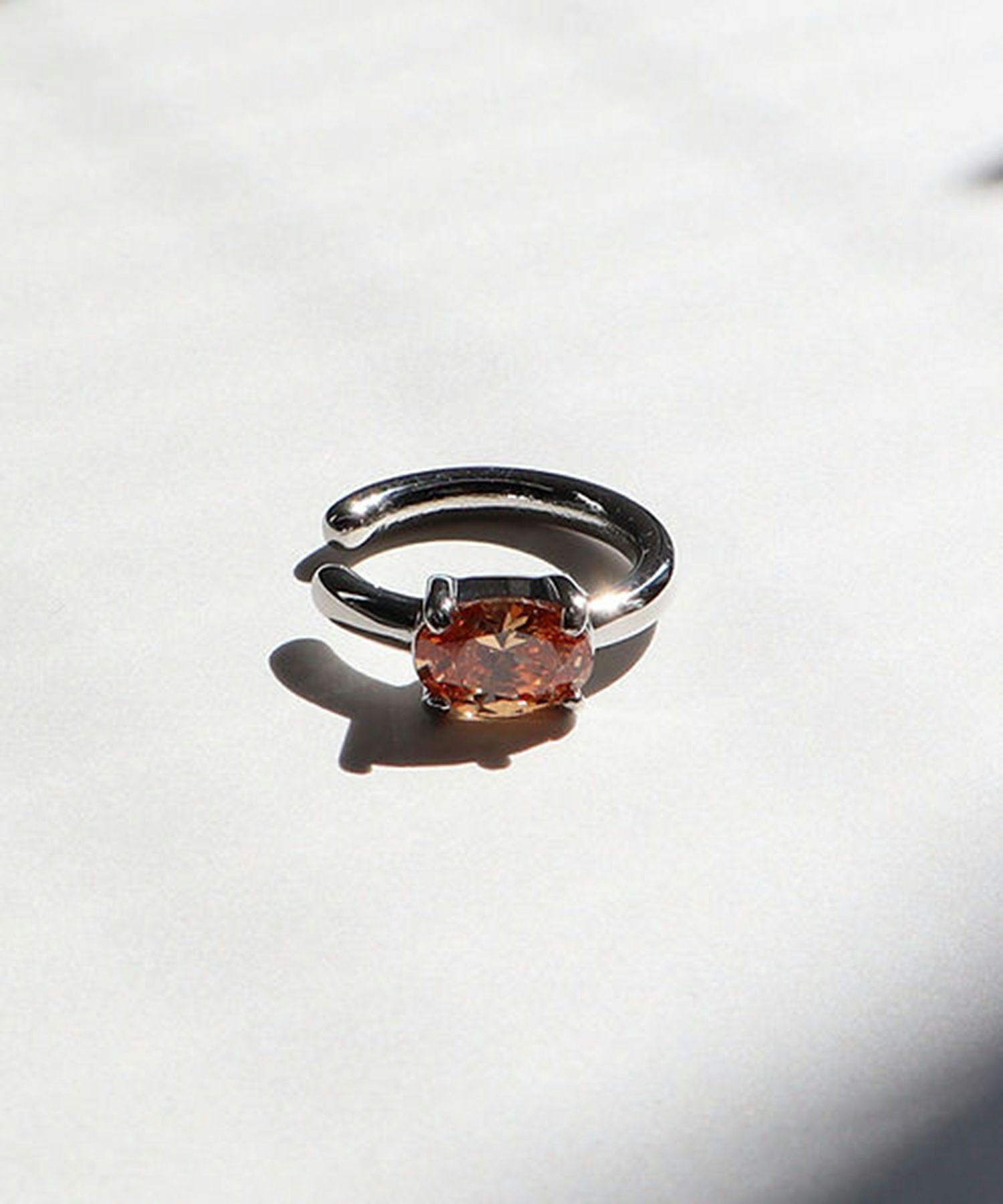 オーバルキュービックサージカルステンレスイヤーカフ