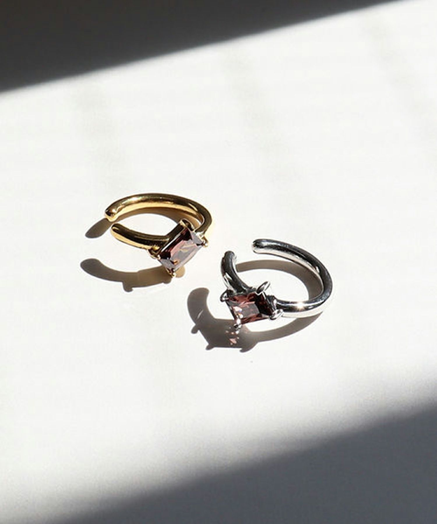 スクエアキュービックサージカルステンレスイヤーカフ