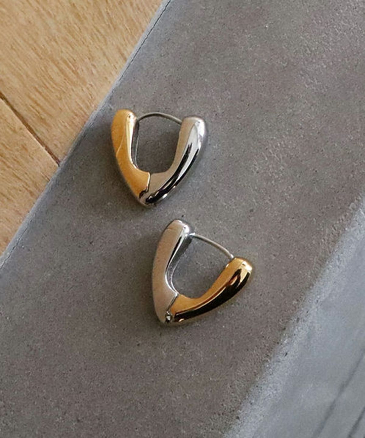 バイカラーハートフープサージカルステンレスピアス